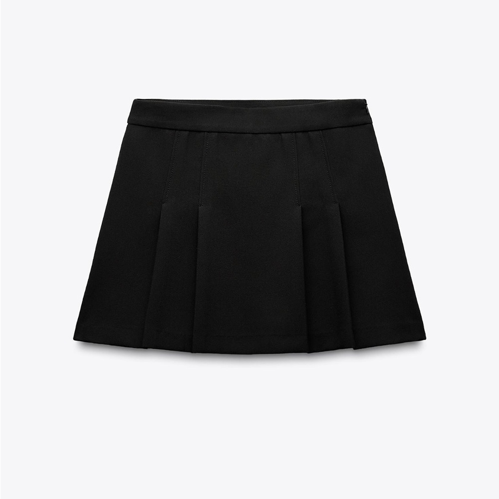 Classic Black Zara Pleated Skort